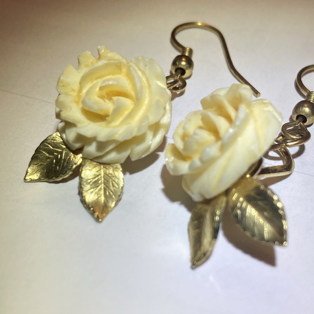 🌙Vtg. KREMENTZ Rose Flower hook style - Picture 3 of 6